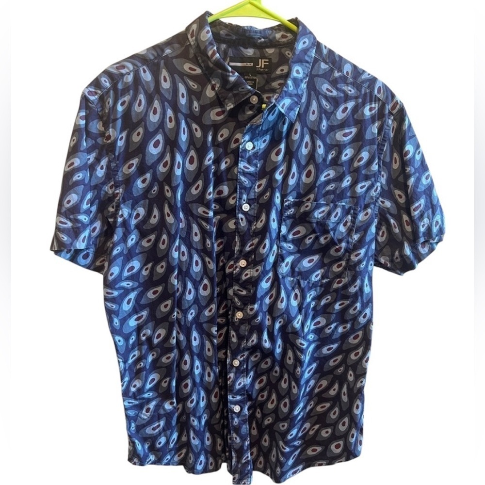 JF J. Ferrar men’s shirt sleeve shirt.  Slim.  Size Large.